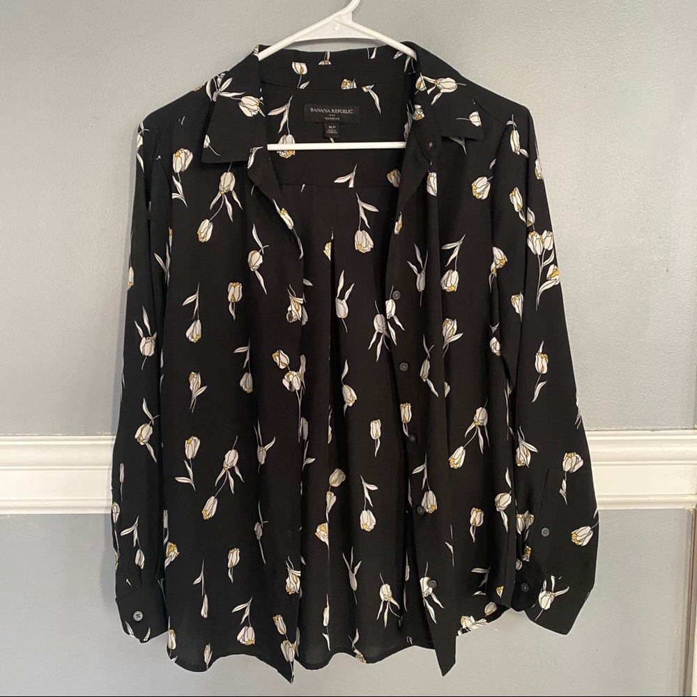 Banana Republic Black Long Sleeve Floral Blouse MP